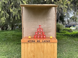 Barraquinha Popular Atira às Latas Atira às Latas