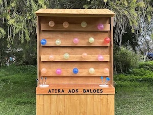 Barraquinha Popular Atira aos Balões Atira aos Balões